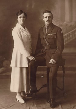 viv and clytie 1920